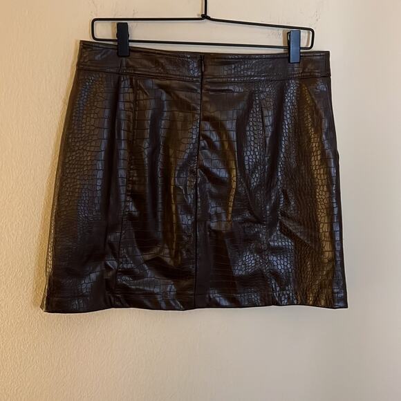 House of Harlow 1960 Snake Print Faux Leather A-Line Mini Skirt Size 8 - Picture 5 of 9